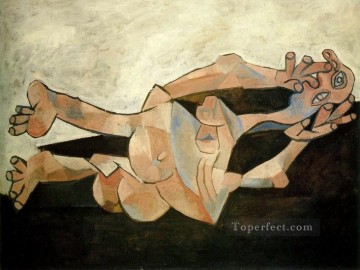 Femme Couchee sur fond Cachou 1938 Cubismo Pinturas al óleo
